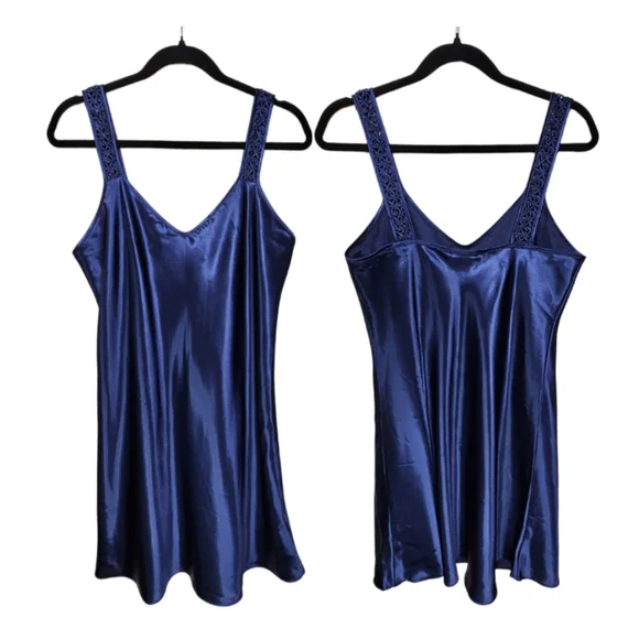 Vintage California Dynasty Women's SIZE M Romantic Satin Slip Dress Nightgown ×2